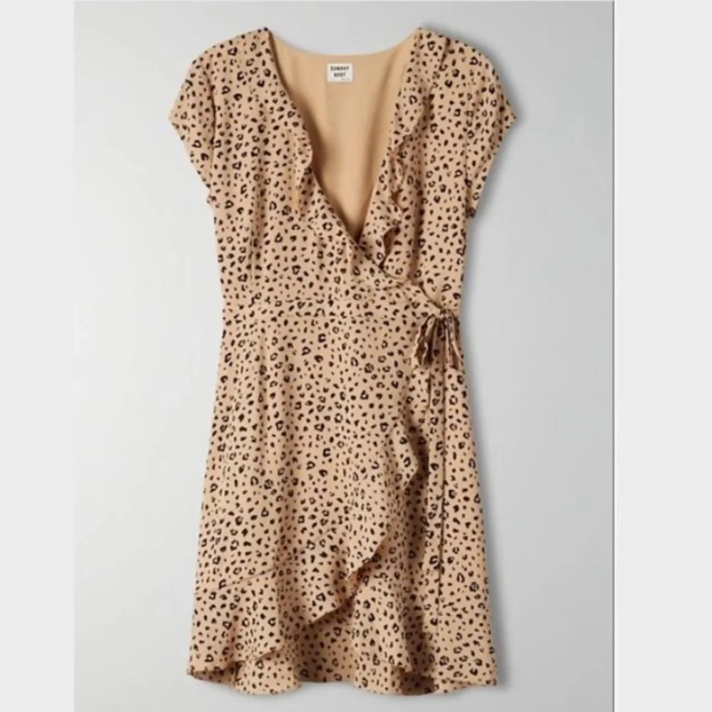 Aritzia Sunday Best Savoy Dress - Picture 1 of 7